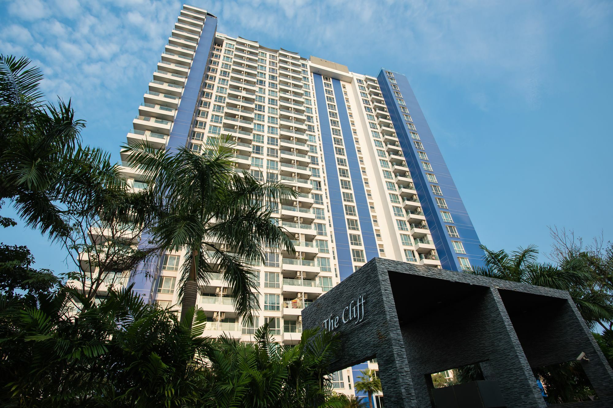 The Cliff Condominium Pattaya Exterior photo